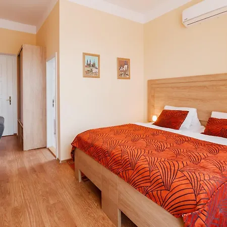 Guest house Villa A. Malka 3*