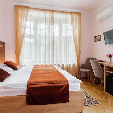 Guest house Villa A. Malka 3*