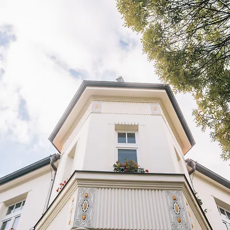 Πανσιόν A. Malka Poděbrady