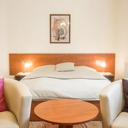 Villa A. Malka 3*