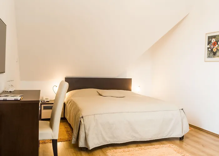 Πανσιόν A. Malka Poděbrady